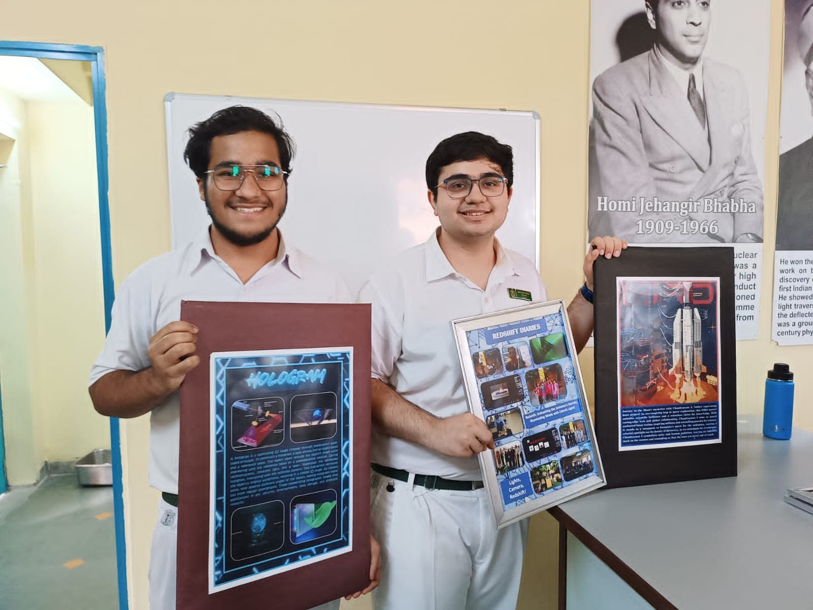 Chandrayaan-themed Hologram System and Interactive Poster